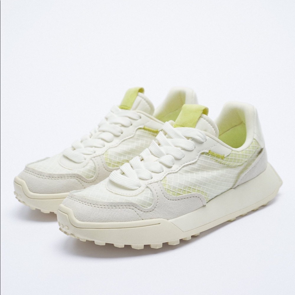 NWOT- Zara Contrasting Color Sneakers